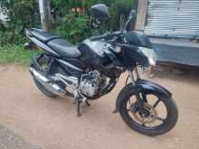 https://riyasewana.com/uploads/bajaj-pulser-135-192236404193.jpg