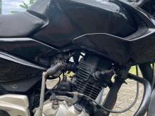 https://riyasewana.com/uploads/bajaj-pulser-135-2110265819075.jpg