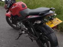 https://riyasewana.com/uploads/bajaj-pulser-135-212354313953.jpg