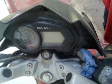 https://riyasewana.com/uploads/bajaj-pulser-135-237132524871.jpg