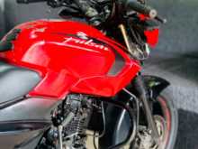 https://riyasewana.com/uploads/bajaj-pulser-135-316071513253.jpg
