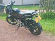 https://riyasewana.com/uploads/bajaj-pulser-135ls-2218055113934.jpg