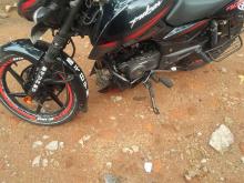 https://riyasewana.com/uploads/bajaj-pulser-150-181211536125.jpg