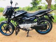 Bajaj Pulsar 150 2016 Motorbike