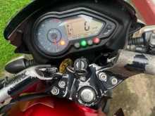https://riyasewana.com/uploads/bajaj-pulser-150-2216420813704.jpg