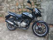 https://riyasewana.com/uploads/bajaj-pulser-150-266330813023.jpg