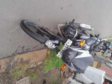Bajaj Pulsar 150 2004 Motorbike