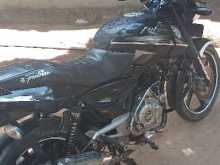 https://riyasewana.com/uploads/bajaj-pulser-150-41358564733.jpg