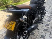 https://riyasewana.com/uploads/bajaj-pulser-150-51038371400392.jpg