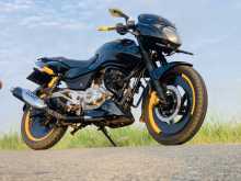 Bajaj Pulsar 180 2013 Motorbike