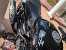 https://riyasewana.com/uploads/bajaj-pulser-180-121533041345441.jpg