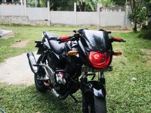 https://riyasewana.com/uploads/bajaj-pulser-180-239261924122.jpg