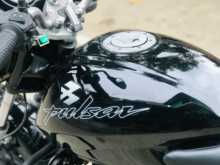 https://riyasewana.com/uploads/bajaj-pulser-180-27215113772.jpg
