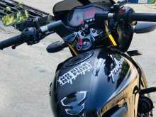 Bajaj Pulsar 180 2011 Motorbike