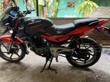 Bajaj Pulsar 200 2010 Motorbike