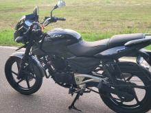 Bajaj Pulsar 200 2009 Motorbike