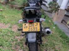 https://riyasewana.com/uploads/bajaj-pulser-200-221324364803.jpg