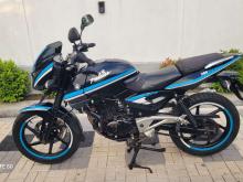 https://riyasewana.com/uploads/bajaj-pulser-200-241915256974.jpg
