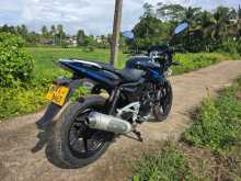 https://riyasewana.com/uploads/bajaj-pulser-200-410285713694.jpg
