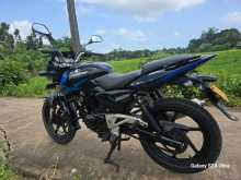 https://riyasewana.com/uploads/bajaj-pulser-200-99370613613.jpg