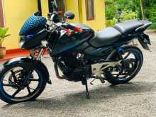 https://riyasewana.com/uploads/bajaj-pulser-200cc-241006084463.jpg