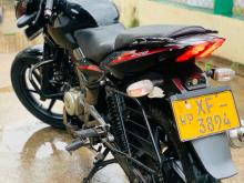 Bajaj Pulsar 220 2011 Motorbike