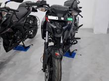 https://riyasewana.com/uploads/bajaj-pulser-n160-2419533519303.jpg