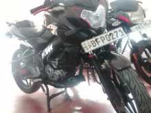 https://riyasewana.com/uploads/bajaj-pulser-ns160-117113013684.jpg