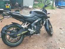 https://riyasewana.com/uploads/bajaj-pulser-ns200-1512505613833.jpg