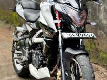 Bajaj Pulsar NS200 2017 Motorbike