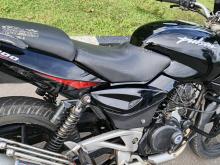 Bajaj Pulsar 200 2008 Motorbike