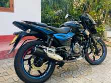 Bajaj Pulsar 150 2018 Motorbike