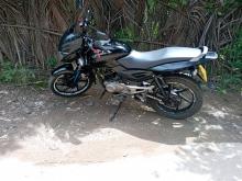 Bajaj Pulsar 150 2013 Motorbike