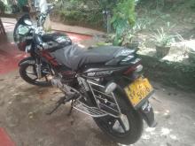 https://riyasewana.com/uploads/bajaj-pulsr-180-1814541619385.jpg