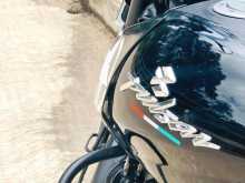 https://riyasewana.com/uploads/bajaj-pulsur-150-227382522422.jpg