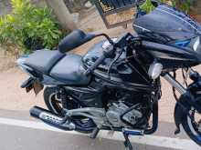 Bajaj Pulsar 180 2016 Motorbike