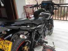 https://riyasewana.com/uploads/bajaj-pulzar150-2910233722113.jpg