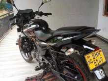 https://riyasewana.com/uploads/bajaj-pulzar150-2910233722882.jpg
