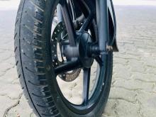 https://riyasewana.com/uploads/bajaj-pulzer-135-272142224383.jpg
