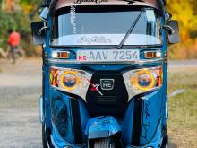 Bajaj RE 2015 Three Wheel