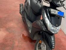 Yamaha Ray 2014 Motorbike