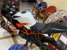 https://riyasewana.com/uploads/bajaj-rc-200-101745094812.jpg