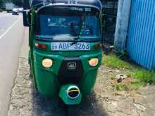 Bajaj RE 2015 Three Wheel