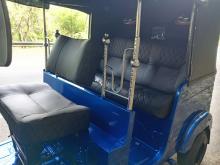 https://riyasewana.com/uploads/bajaj-re-122032546295.jpg