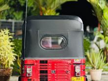 https://riyasewana.com/uploads/bajaj-re-1315075417673.jpg