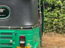https://riyasewana.com/uploads/bajaj-re-131850184872.jpg