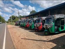 Bajaj RE 2016 Three Wheel