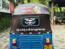 https://riyasewana.com/uploads/bajaj-re-1421233722902.jpg