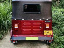https://riyasewana.com/uploads/bajaj-re-1512174724675.jpg
