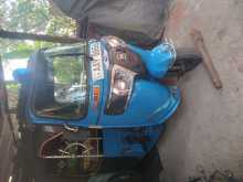 Bajaj Re 2015 Three Wheel
